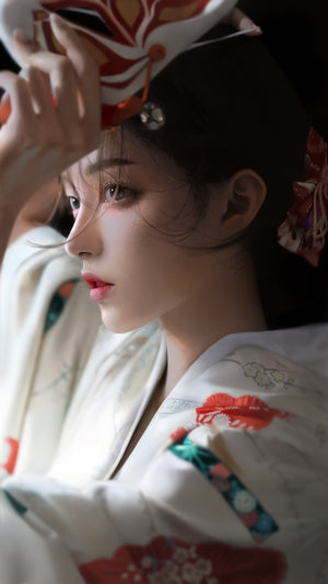 温泉浴女